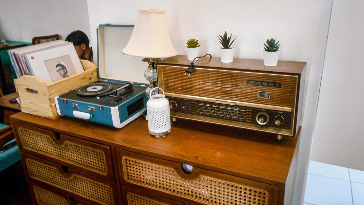 Lo-Fi Beats Began as a Mistake Producers Decided to Keep