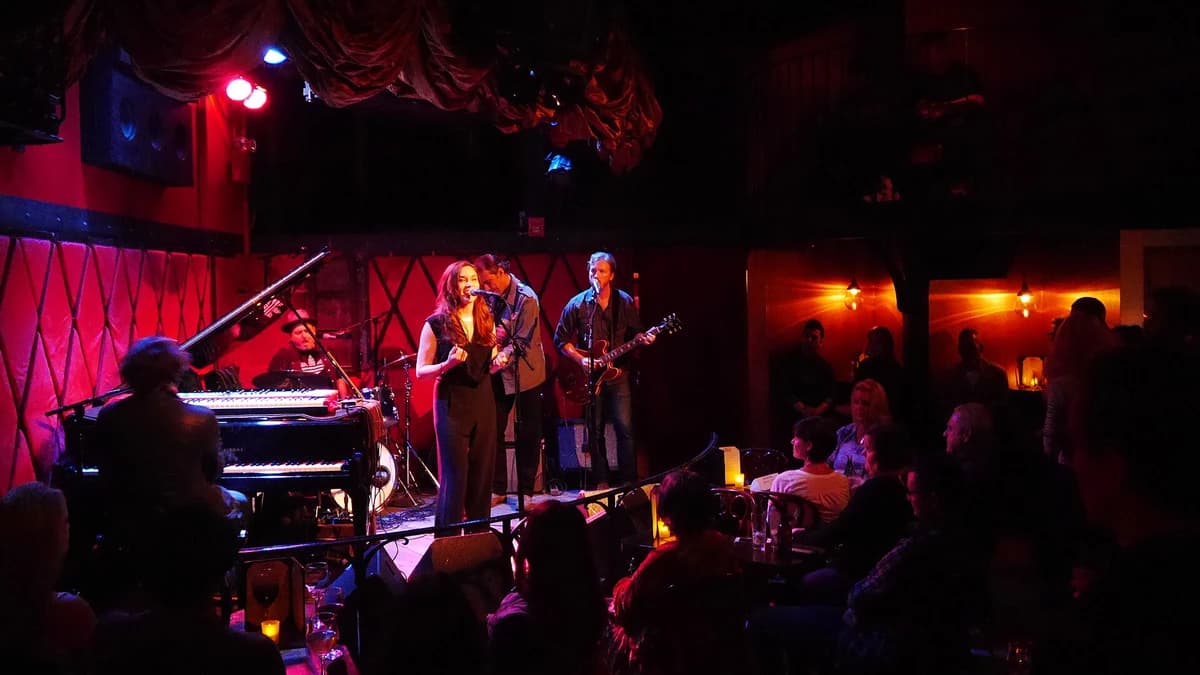 The Neo-Soul Revival: A Listener's Guide to Soul's New Golden Hour